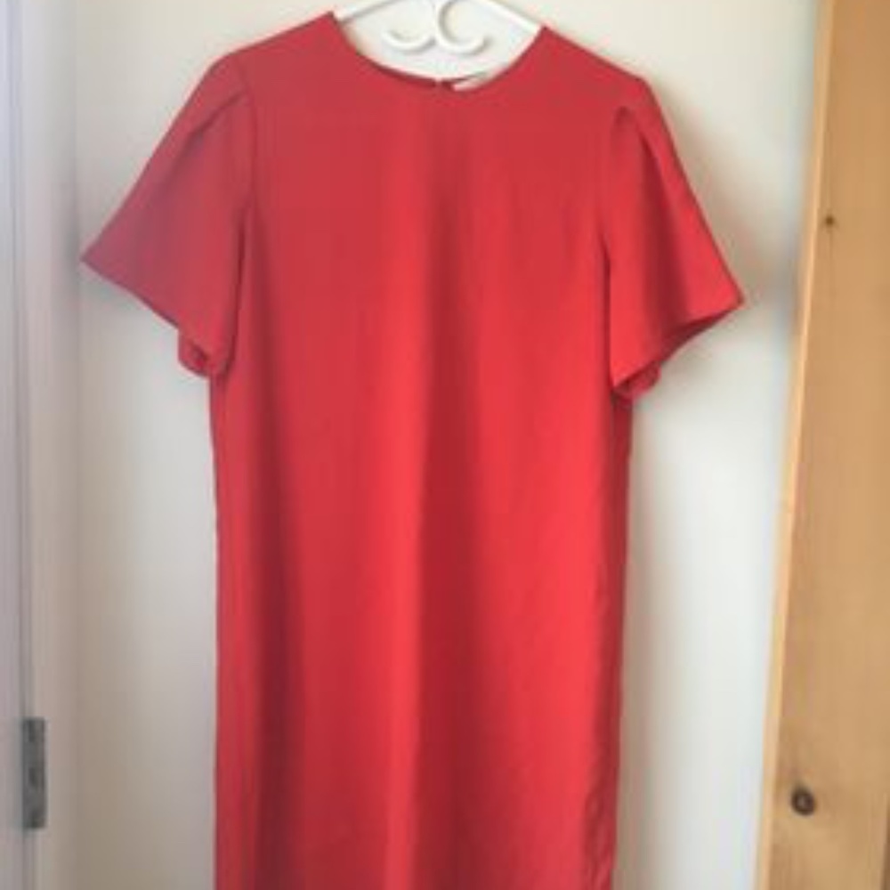 Red dress - Picture 2 of 5